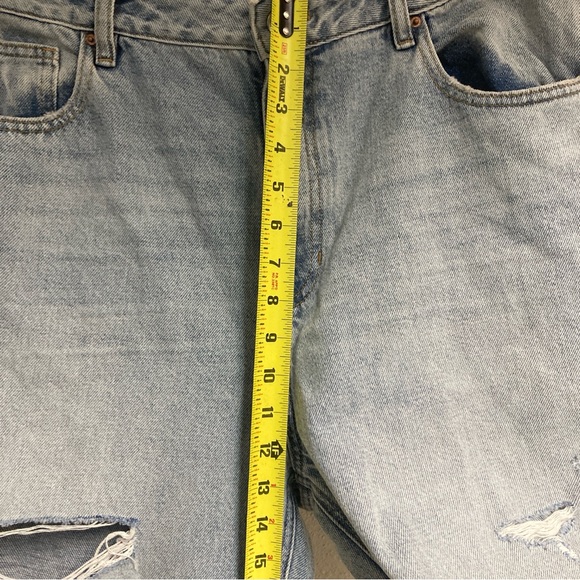 Pacsun Women’s 90’s Boyfriend Jeans Distressed Blue High Rise Relaxed Leg 32 - Picture 10 of 16